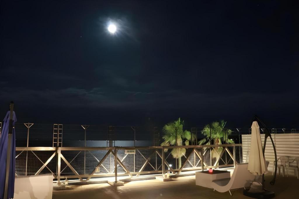 Mykonos Resort Miura Yokosuka Exterior foto
